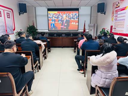 轻工供销组织深入学习全国“两会”精神